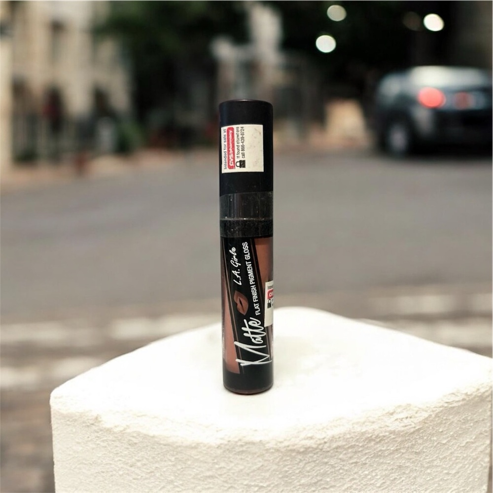 🍒 LA Girl Matte Flat Finish Pigment Gloss| Dreamy